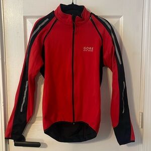 Gore Bike Wear Sz Small. (Mens)Windstopper Softsheff Jacket with zip off sleeves
